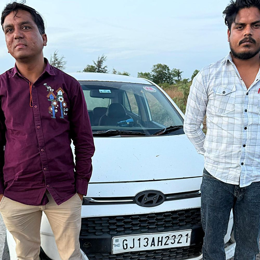 મોરબી-હળવદ રોડ પર AAPના બે નેતા દારૂ સાથે પકડાયા, રૂ. 3.22 લાખનો મુદ્દામાલ જપ્ત.