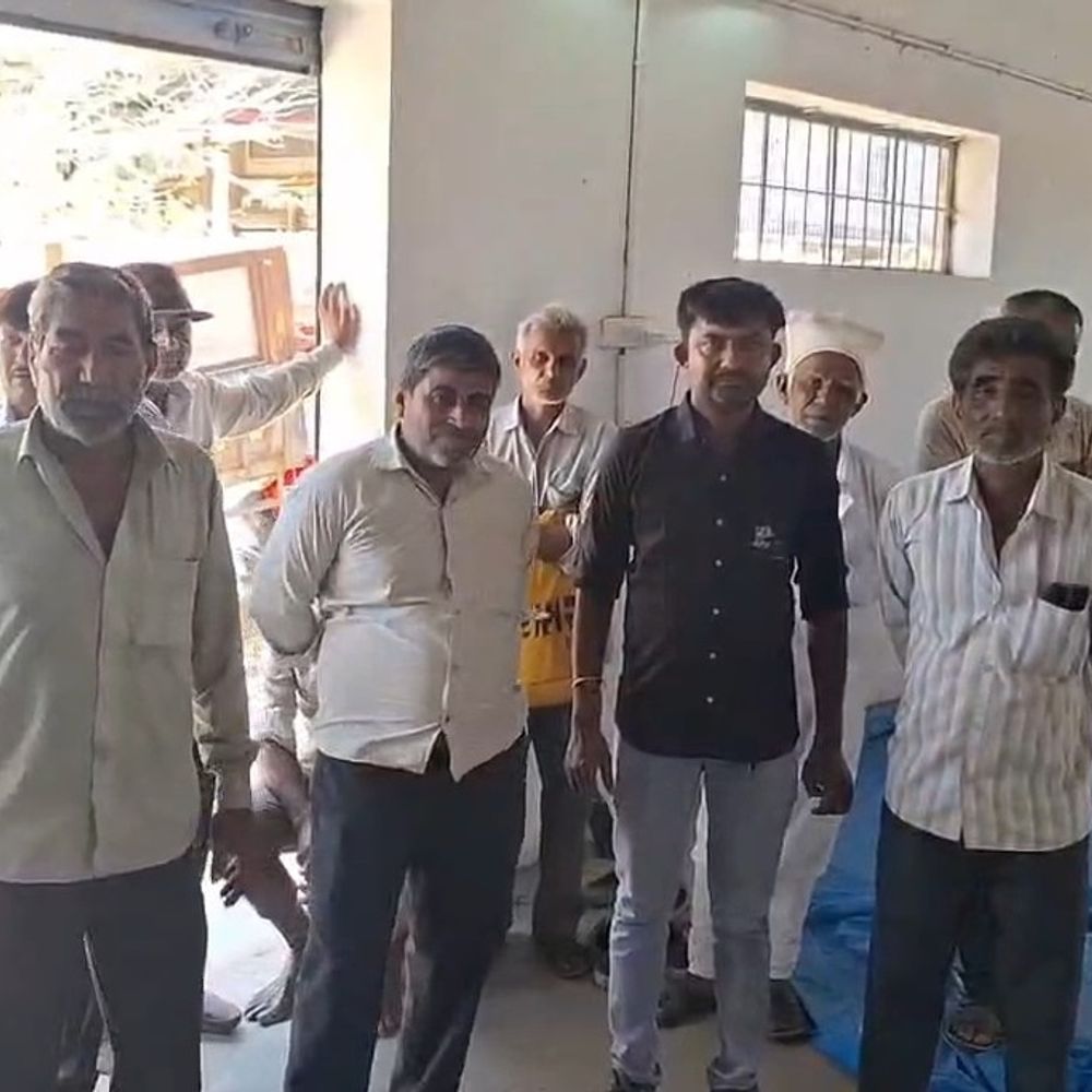 ખેડૂતોના ટેકાના ભાવે ઘઉં ખરીદીમાં ધાંધિયા:માર્કેટ યાર્ડમાં ગુણવત્તાના નામે ખેડૂતો સાથે પક્ષપાતનો આક્ષેપ; ‘નબળો માલ લેવાય છે ને સારો રિજેક્ટ થાય છે’, ખર્ચના ખાડામાં ઉતરેલો ખેડૂત લાચાર.