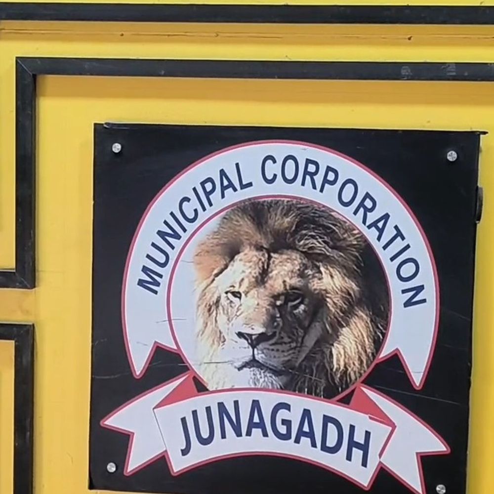 24 વર્ષથી વિજિલન્સ બ્રાન્ચની અભાવ અને ભ્રષ્ટાચારના આક્ષેપો.:જૂનાગઢ મહાનગરપાલિકામાં વિજિલન્સ બ્રાન્ચ મુદ્દે વિવાદ: 'પહેલા બ્રાન્ચ હતી' તેવા સ્ટેન્ડિંગ કમિટી ચેરમેન પલ્લવીબેન ઠાકરના દાવાને કમિશનરે નકાર્યો.