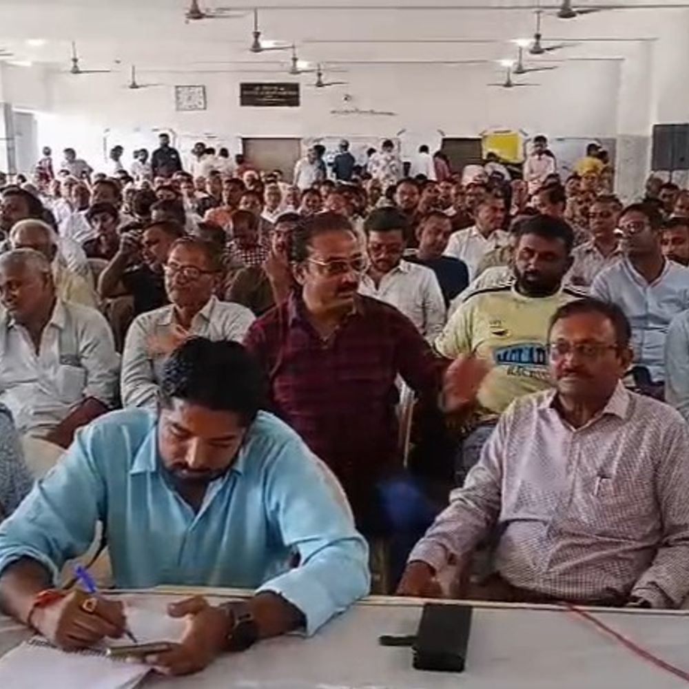 ટીપી સ્કીમ નંબર 5 સામે ખેડૂતોનો ઉગ્ર વિરોધ.:જૂડાની ટીપી સ્કીમ-5 વિવાદના વમળમાં: 40% જમીન મફત આપવા સાથે 900 કરોડના ડેવલપમેન્ટ ચાર્જ મુદ્દે ખેડૂતોએ સરકાર સામે બાંયો ચડાવી.