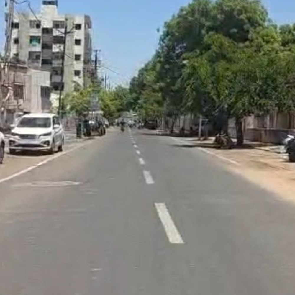 સુરેન્દ્રનગર 41.2°C સાથે રાજ્યનું સૌથી ગરમ શહેર:એપ્રિલમાં કાળઝાળ ગરમી, લોકો ત્રસ્ત, રસ્તાઓ સુમસામ