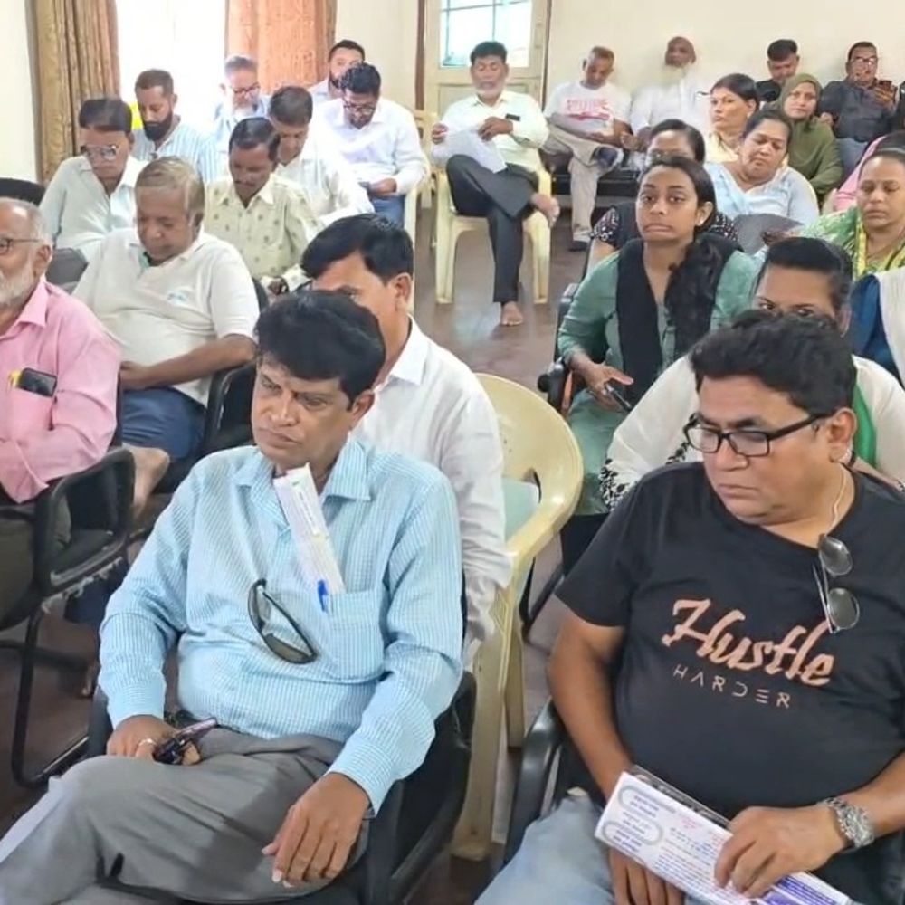 ભરૂચ કોંગ્રેસે નગરપાલિકા ચૂંટણી માટે ઘોષણાપત્ર જાહેર કર્યું:ભાજપના શાસન પર ભ્રષ્ટાચારના આક્ષેપો, વિકાસનો રોડમેપ રજૂ કર્યો