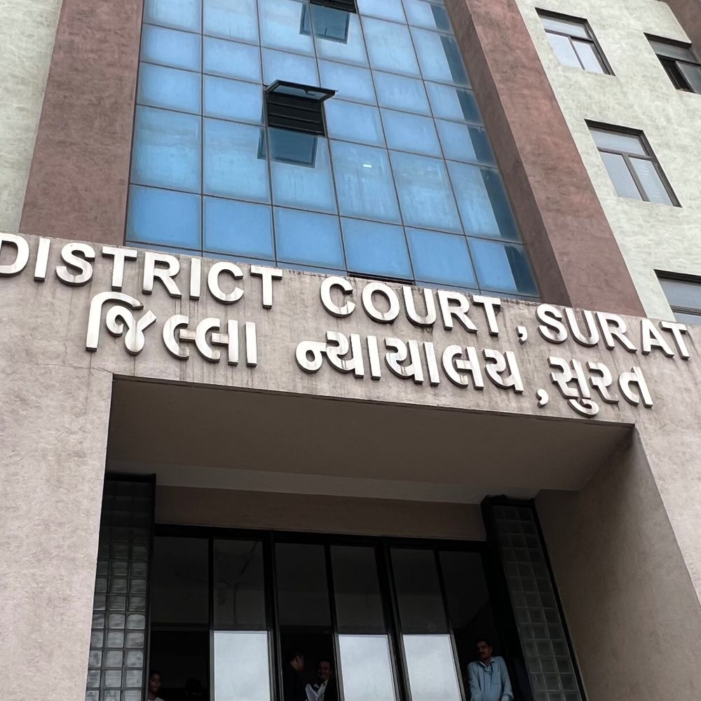 ધો.8માં ભણતા વિદ્યાર્થીનો હાથ અકસ્માતમાં કપાયો:9 વર્ષની કાનૂની લડત બાદ વીમા કંપનીને વ્યાજ સાથે 30.77 લાખનું વળતર ચૂકવવા આદેશ