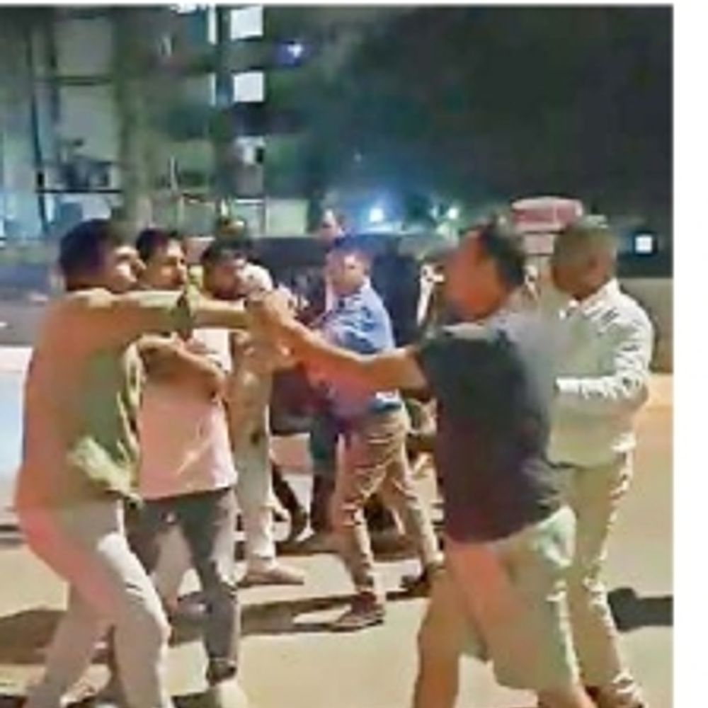 ધિંગાણું:ચૂંટણી ખર્ચના હિસાબ મુદ્દે ડખો, કોંગ્રેસના કાર્યકરોએ માર મારતાં વોર્ડ પ્રમુખને ફ્રેક્ચર