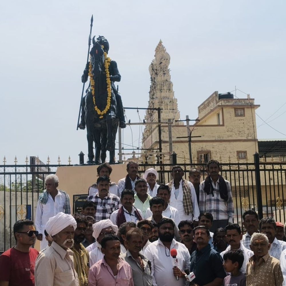 સોમનાથમાં અખાત્રીજે શહીદ વેગડાજી-કાળાજી ભીલને શ્રદ્ધાંજલિ:તેમના બલિદાનની યાદમાં 11 કુંડી યજ્ઞ, બહોળી સંખ્યામાં સમાજજનો ઉમટ્યા