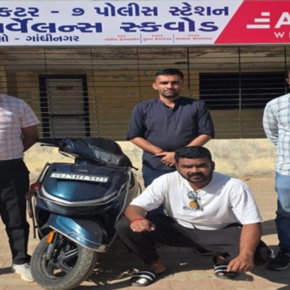 સિગારેટના ભાવ મુદ્દે ખૂની ખેલ ખેલનાર ઝડપાયો:ગાંધીનગરમાં પાર્લર ચલાવતા 16 વર્ષીય કિશોર પર આડેધડ છરીના ઘા ઝીંકી હત્યાનો પ્રયાસ કર્યો હતો