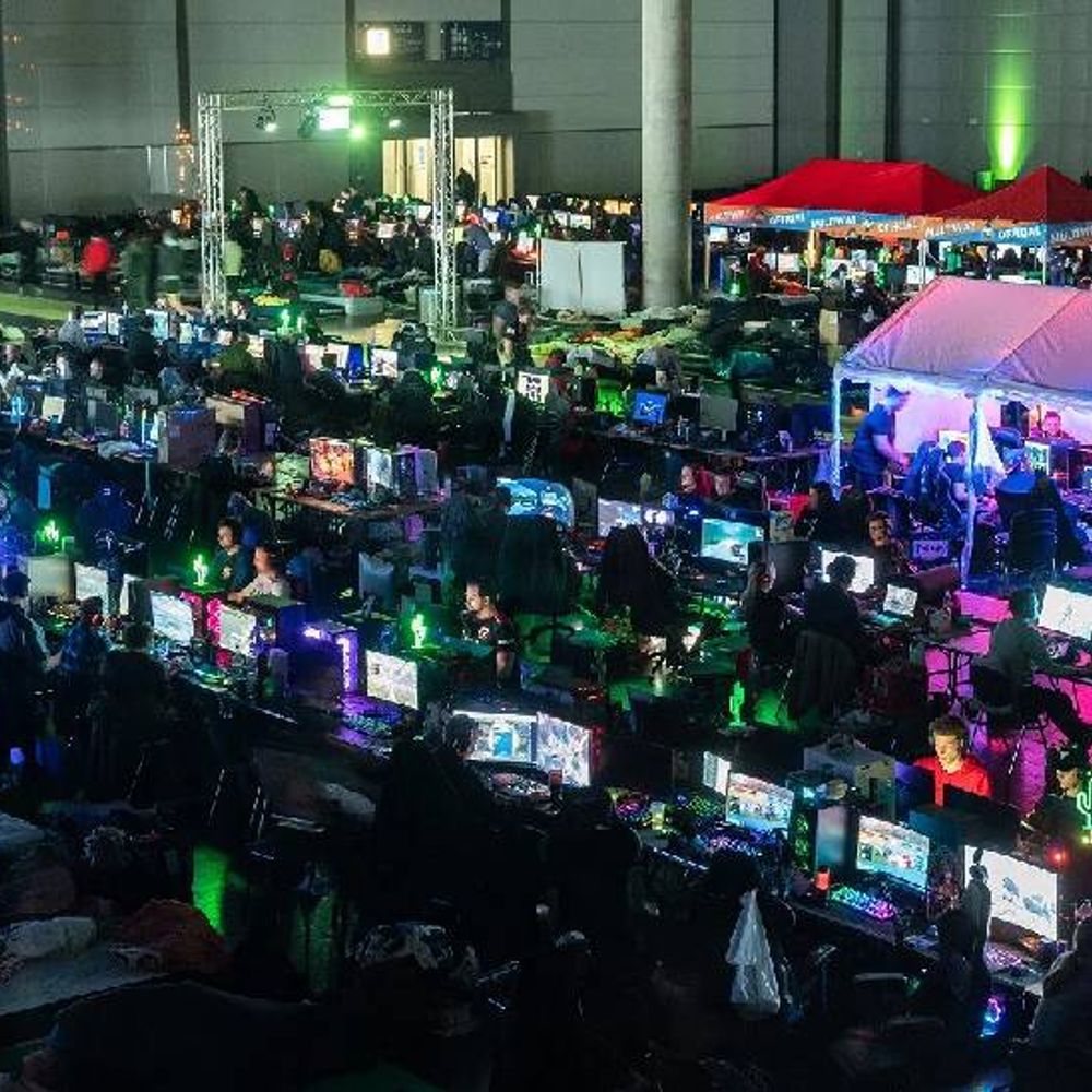 70 કલાકની નોન-સ્ટોપ ગેમિંગ:જર્મનીમાં કેક્ટસ-2026: બે હજાર ગેમર્સનું કમ્પ્યુટર સામે જ ખાવું-સૂવું