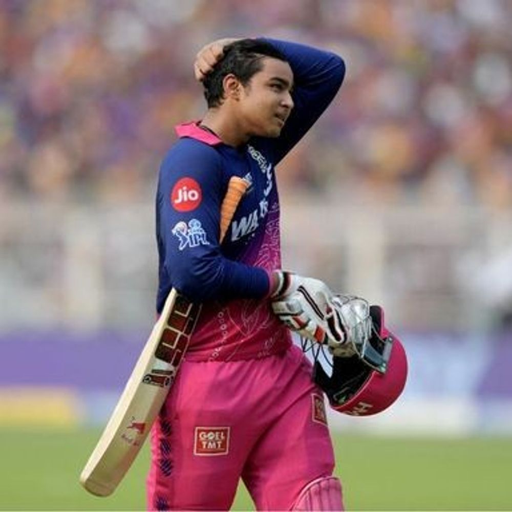 કોલકાતાનું કમબેક, રાજસ્થાનની ત્રણ વિકેટ પાડી દીધી:વૈભવ બાદ જુરેલ અને જાયસ્વાલ પણ પેવેલિયન ભેગા થયા, વરુણ ચક્રવર્તીએ બે વિકેટ ઝડપી