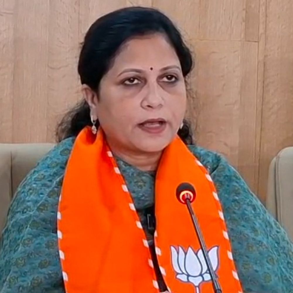 નારી શક્તિ અધિનિયમ બિલ અંગે કોંગ્રેસ આમને સામને:મનીષા વકીલે કહ્યું: ‘ઇન્ડિયા’ ગઠબંધનની નારી વિરોધી માનસિકતાને કારણે બિલ પસાર ન થયું, મુકુલ વાસનિકે કહ્યું: ભાજપ ખોટું બોલે છે. લોકોની આંખમાં ધૂળ નાંખે છે