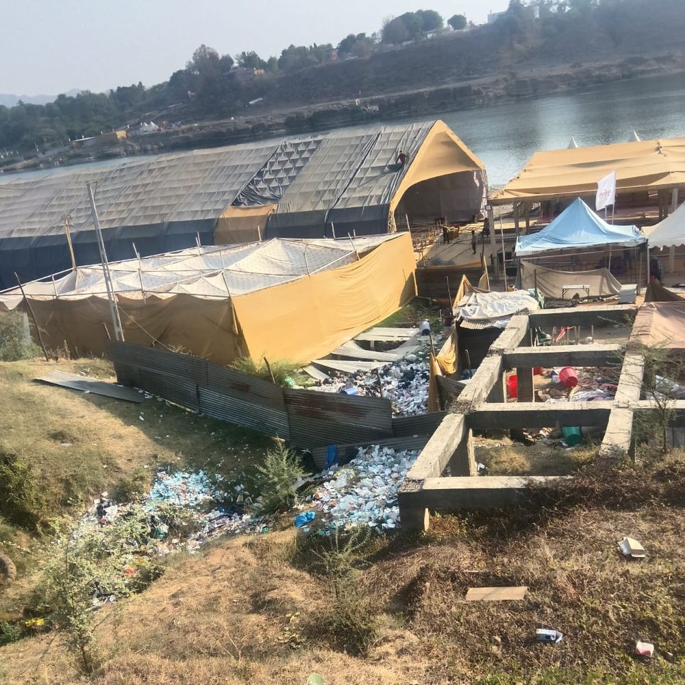 શ્રધ્ધાળુઓએ ઠેર-ઠેર ફેંક્યો‎ કચરો:નર્મદાની પંચકોશી પરિક્રમાનું સમાપન‎પણ આસપાસના ગામડાઓમાં ગંદકી‎