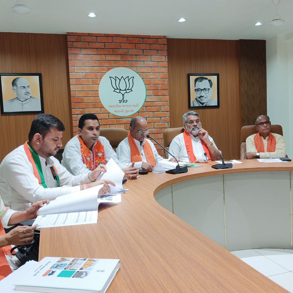 મોરબી ભાજપે સંકલ્પ પત્ર જાહેર કર્યું:માળખાકીય સુવિધાઓ, પર્યાવરણ અને ટ્રાફિક સમસ્યા જેવા મુખ્ય મુદ્દાઓ પર ધ્યાન કેન્દ્રિત કરાયું