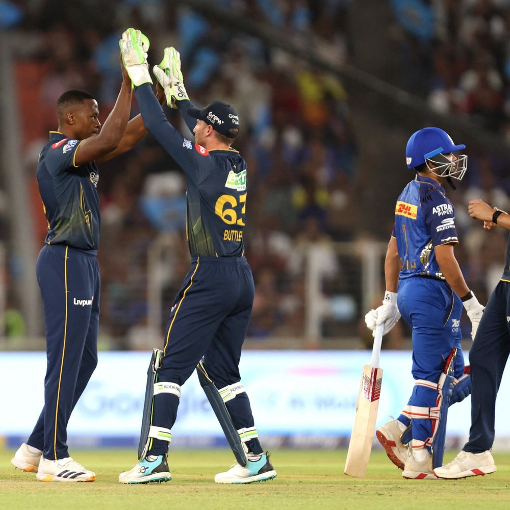 કાગીસો રબાડાએ અમદાવાદમાં તરખાટ મચાવ્યો:બે ઓવરમાં મુંબઈના બન્ને ઓપનર્સને પેવેલિયન ભેગા કર્યા; આઉટ ઑફ ફોર્મ સૂર્યા પર નજર રહેશે