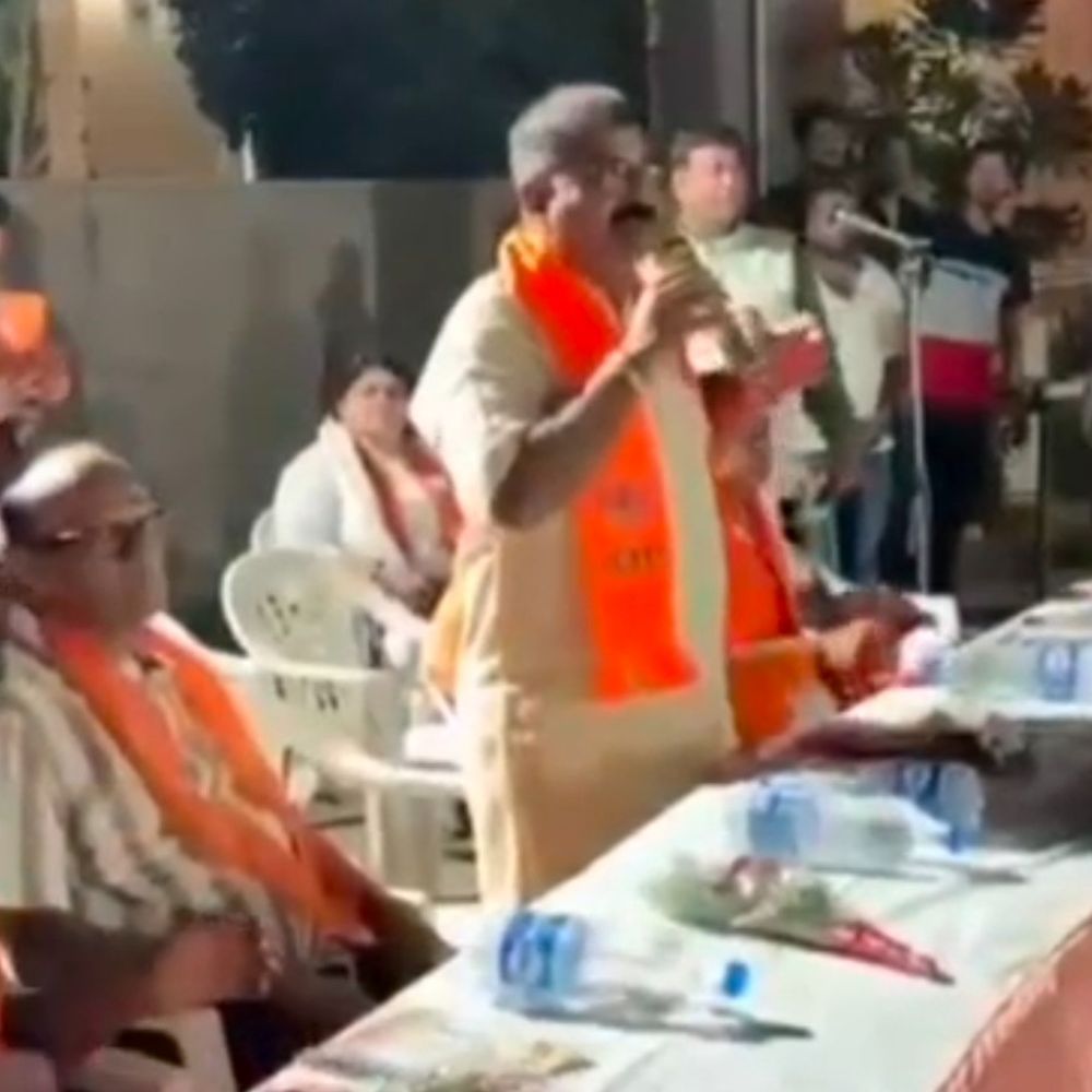 ઘર વાપસી કરનાર ભાજપના નેતા અલ્પેશ લિંબાચિયાનું નિવેદન:'તમારા વિસ્તારમાં અશાંત ધારાનો કાયદો લાવવામાં આવશે. એક પણ વિધર્મી અને એક પણ મુસ્લિમને ઘૂસવા નહીં દે. આ ભારતીય જનતા પાર્ટી છે'