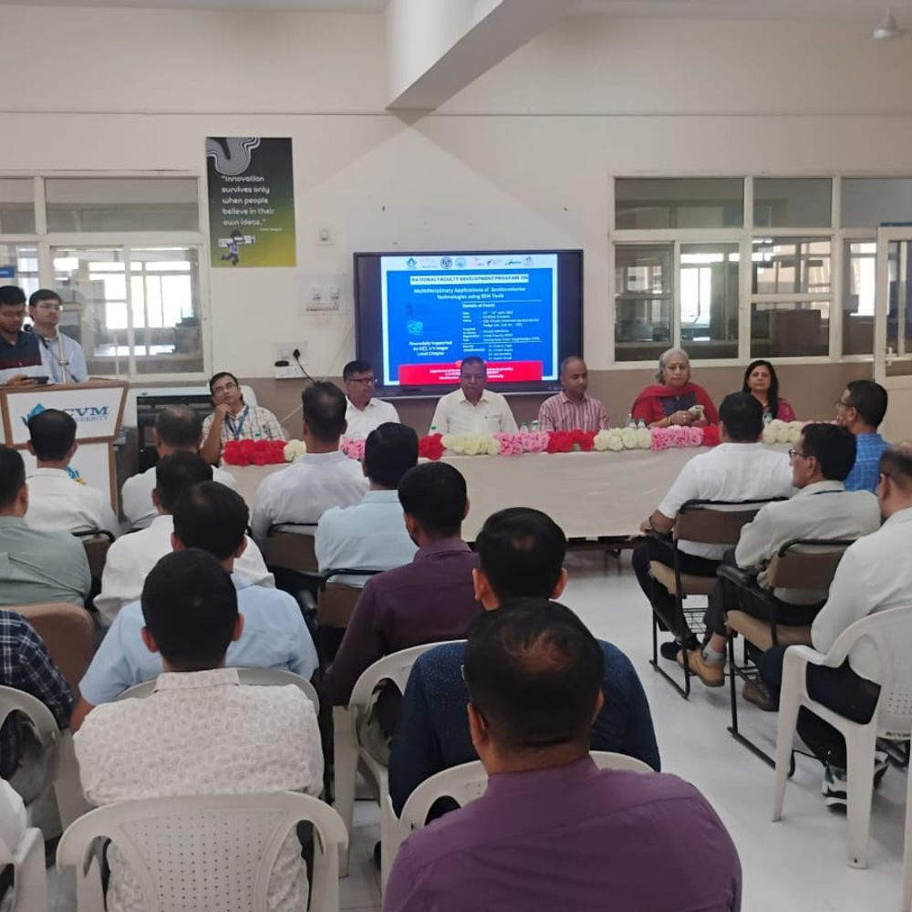 CVM યુનિવર્સિટીમાં પાંચ દિવસીય FDP શરૂ:સેમિકન્ડક્ટર ટેકનોલોજી પર 30થી વધુ ફેકલ્ટી ભાગ લેશે