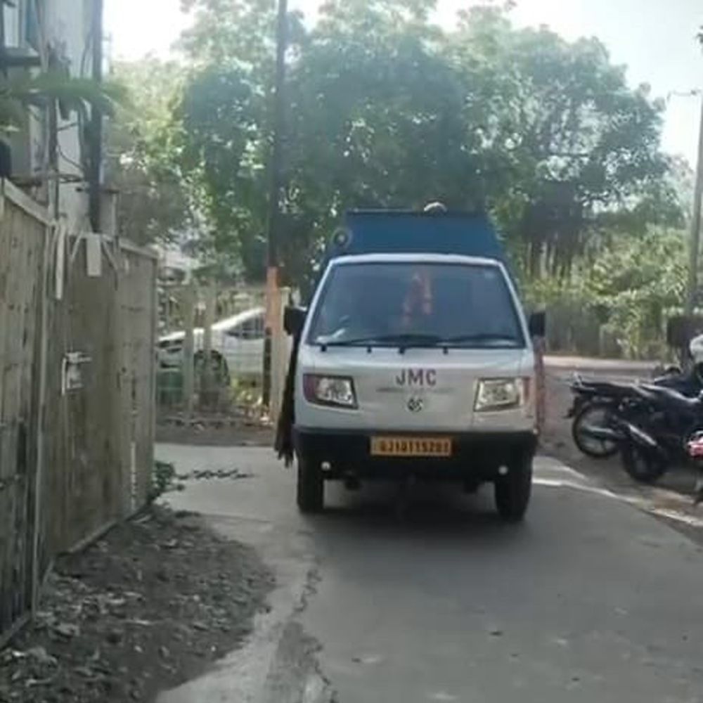 લોકજાગૃતિ:કોર્પોરેશન વિસ્તારમાં વેસ્ટ કલેક્શનના વાહનોમાં ગીત વગાડીને મતદાન જાગૃતિની અનોખી પહેલ