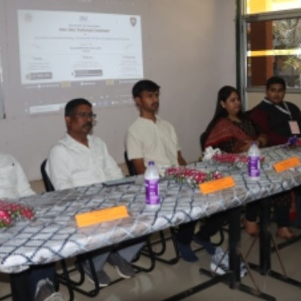 ટુવા એન્જિનિયરિંગ કોલેજમાં એક દિવસીય રાષ્ટ્રીય સેમિનાર:નેનો ટેકનોલોજી અને ગ્રીન એન્જિનિયરિંગ પર ચર્ચા કરાઈ