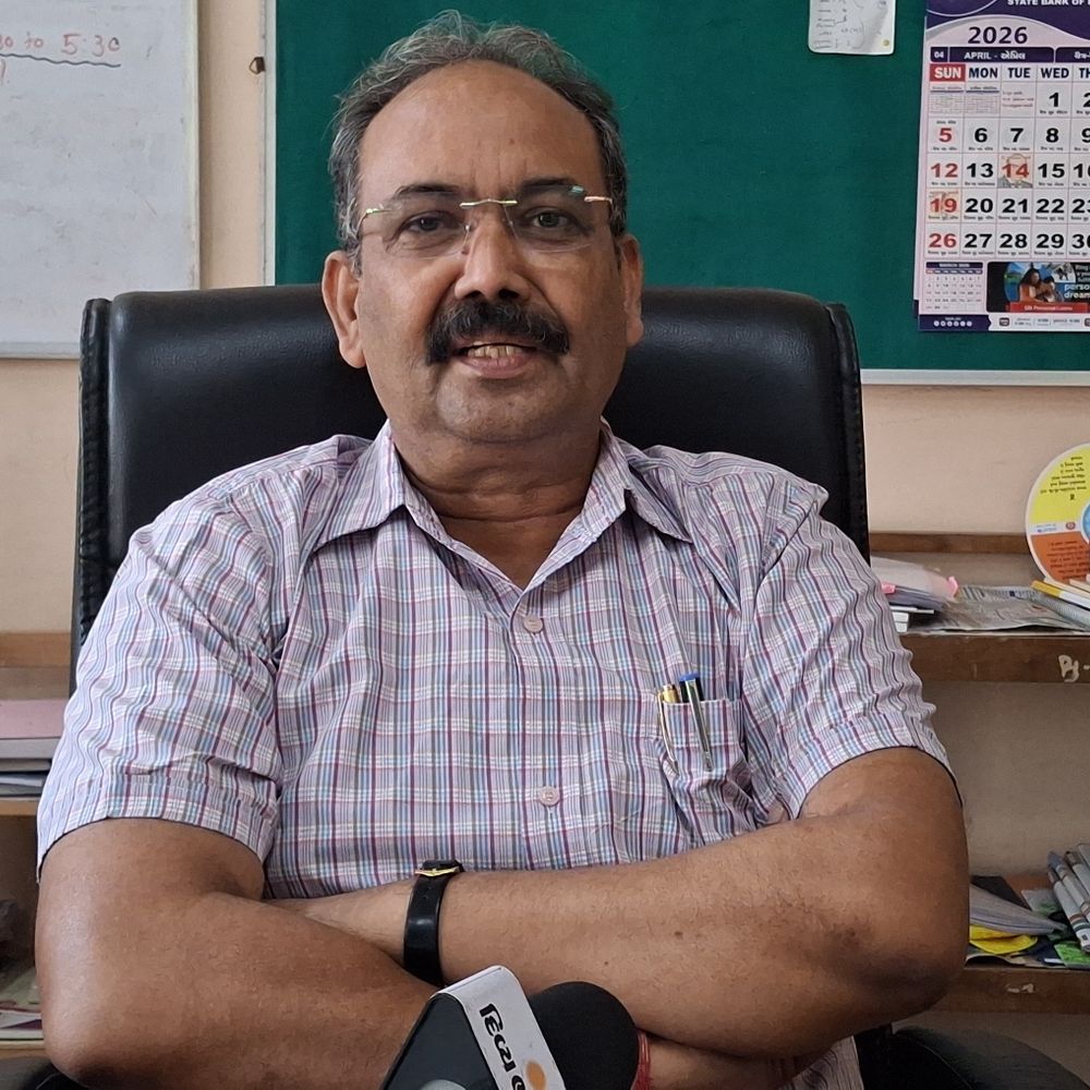 26 એપ્રિલે ચૂંટણી: હિટવેવની આગાહી, તંત્ર 'એક્શન મોડ'માં:DHO એ મતદારોને લૂ થી બચવા ખાસ અપીલ કરી