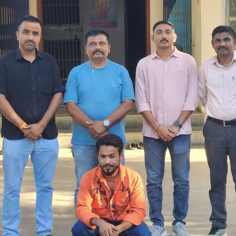 મહીસાગરમાં 203 ગ્રામ ગાંજો ઝડપાયો:રમકડાની દુકાનમાંથી રૂ. 10,150નો મુદ્દામાલ જપ્ત