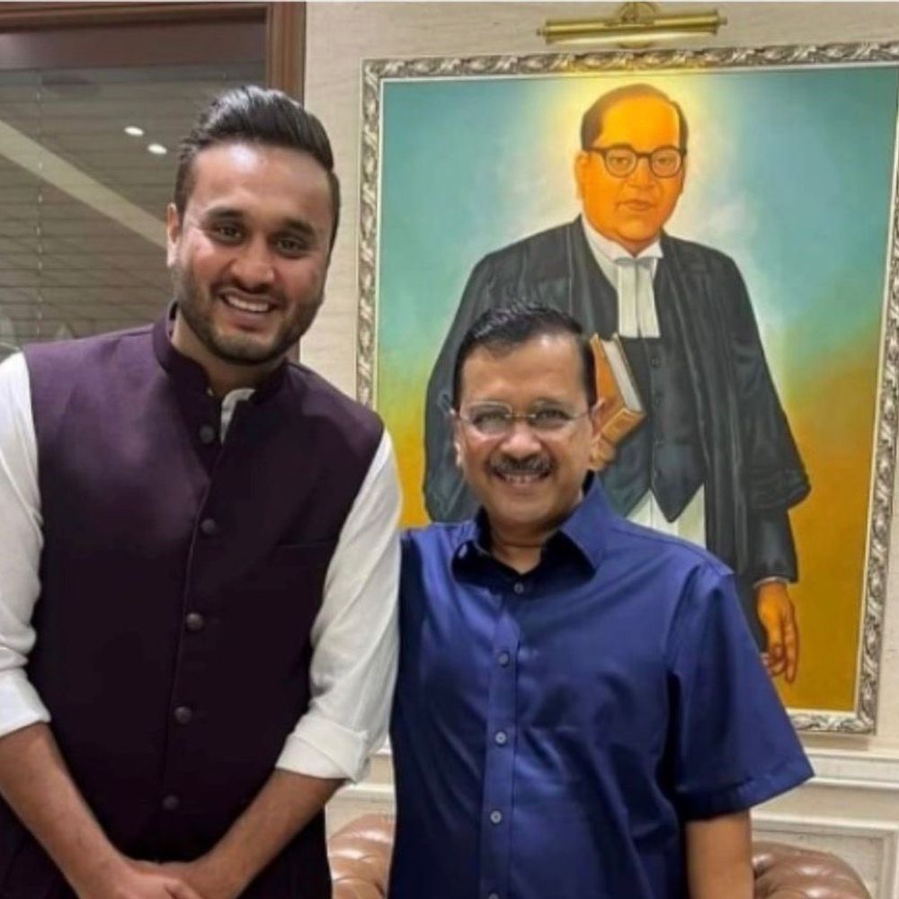 AAPના 'હવાલા કાંડ'માં ITની એન્ટ્રી:દિલ્હીથી આંગડિયામાં આવેલા ₹1.25 કરોડથી ગરીબોને ખરીદી 'બબાલ' કરાવવાનો હતો પ્લાન, પોલીસ તપાસમાં ખુલાસો