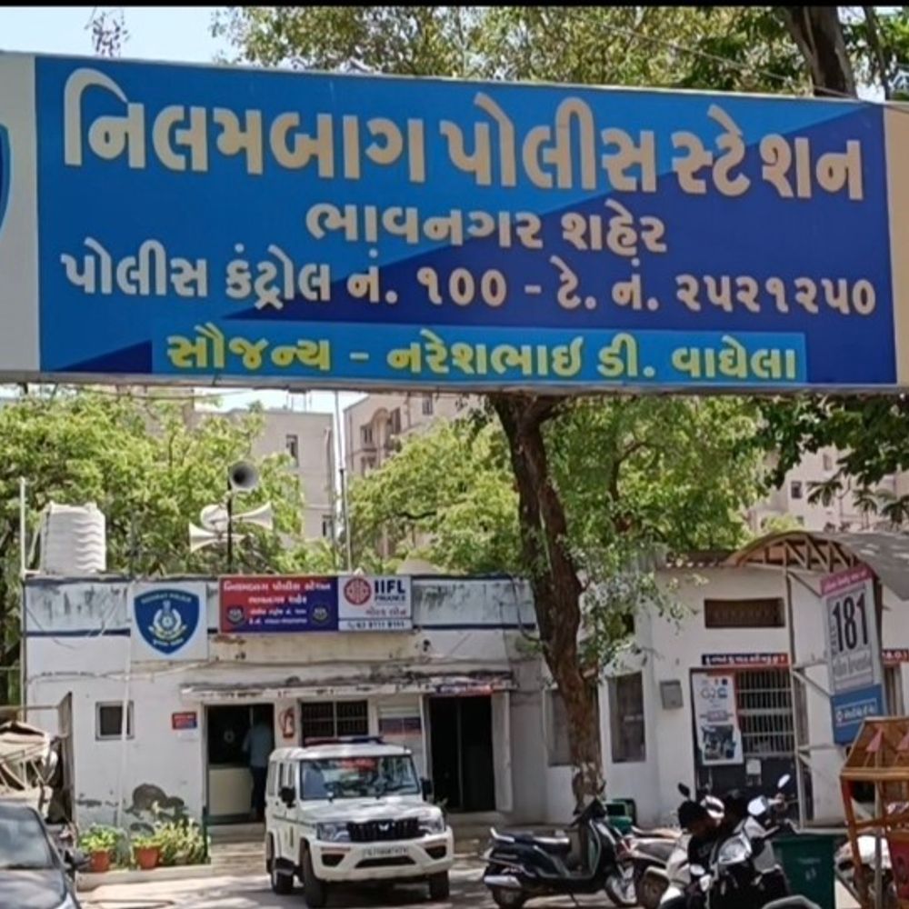 મહિલા ડોકટરે પતિ સામે ફરિયાદ નોંધાવી:ડોકટર પતિએ દહેજની માગણી કરી મારકૂટ કરી, 3 વર્ષના પુત્ર સાથે ઘરમાંથી કાઢી મૂક્યાનો આક્ષેપ