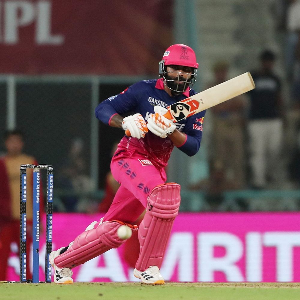 160 રનના ચેઝમાં લખનઉની ખરાબ શરૂઆત:બદોની પહેલી જ ઓવરમાં રનઆઉટ થયો; બીજી ઓવરમાં કેપ્ટન પંત આઉટ; બન્ને બેટર્સ ઝીરોમાં પેવેલિયન પરત ફર્યા