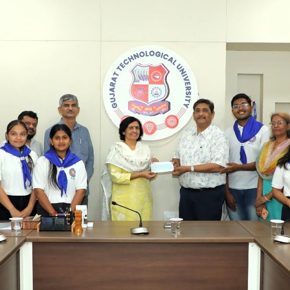 પાટણ NSS યુનિટ દ્વારા રૂ. 1,11,111 સૈનિક કલ્યાણ ફાળો:ગુજરાતમાં સૌથી વધુ ફાળો એકત્ર કરી પ્રથમ સ્થાન મેળવ્યું