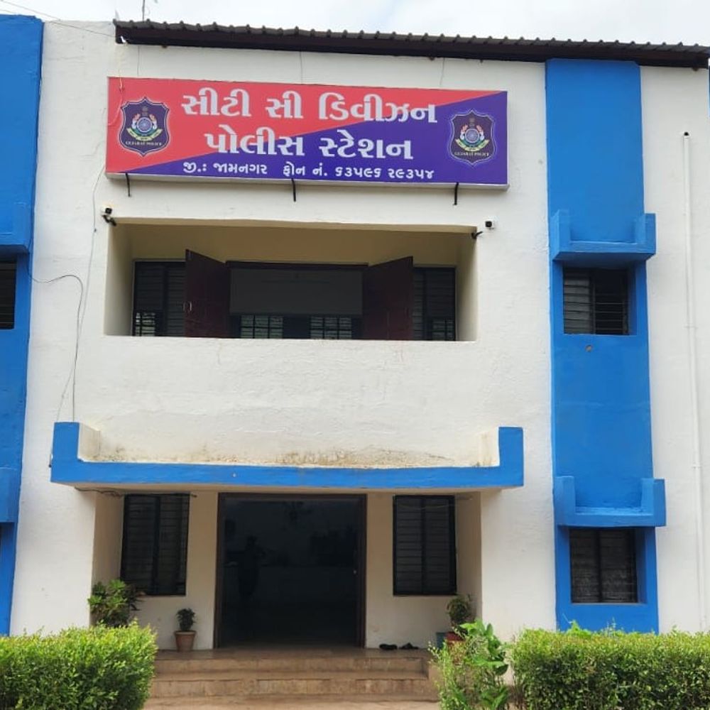 જામનગરમાં વિદેશ મોકલવાના નામે લાખોની છેતરપિંડી:એજન્ટ સામે ગુનો, ખંભાળિયાના યુવાનોના સવા લાખ ફસાયા