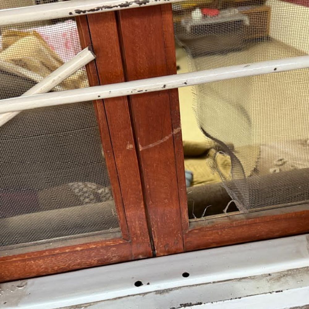 સેકટર 2માં તસ્કરો બેફામ:NRIના બંધ ઘરમાં 50 લાખની સનસનીખેજ ચોરી, સાયબર ફ્રોડના ડરે બેંક લોકરમાંથી ઘરે લાવેલી મૂડી સાફ