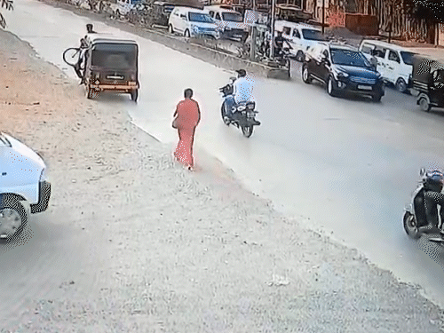 Umargam Accident Video Shows Speeding Eeco Hitting Scooter
