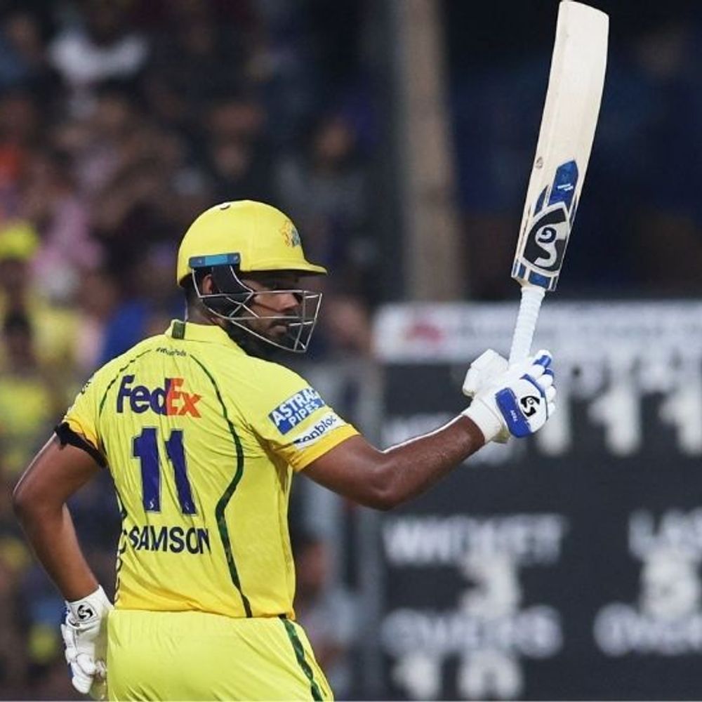 સંજુ સેમસને આ સીઝનમાં બીજી સેન્ચુરી ફટકારી:ચેન્નઈએ મુંબઈને 208 રનનો ટાર્ગેટ આપ્યો; MI માટે ગઝનફર-અશ્વનીએ 2-2 વિકેટ લીધી