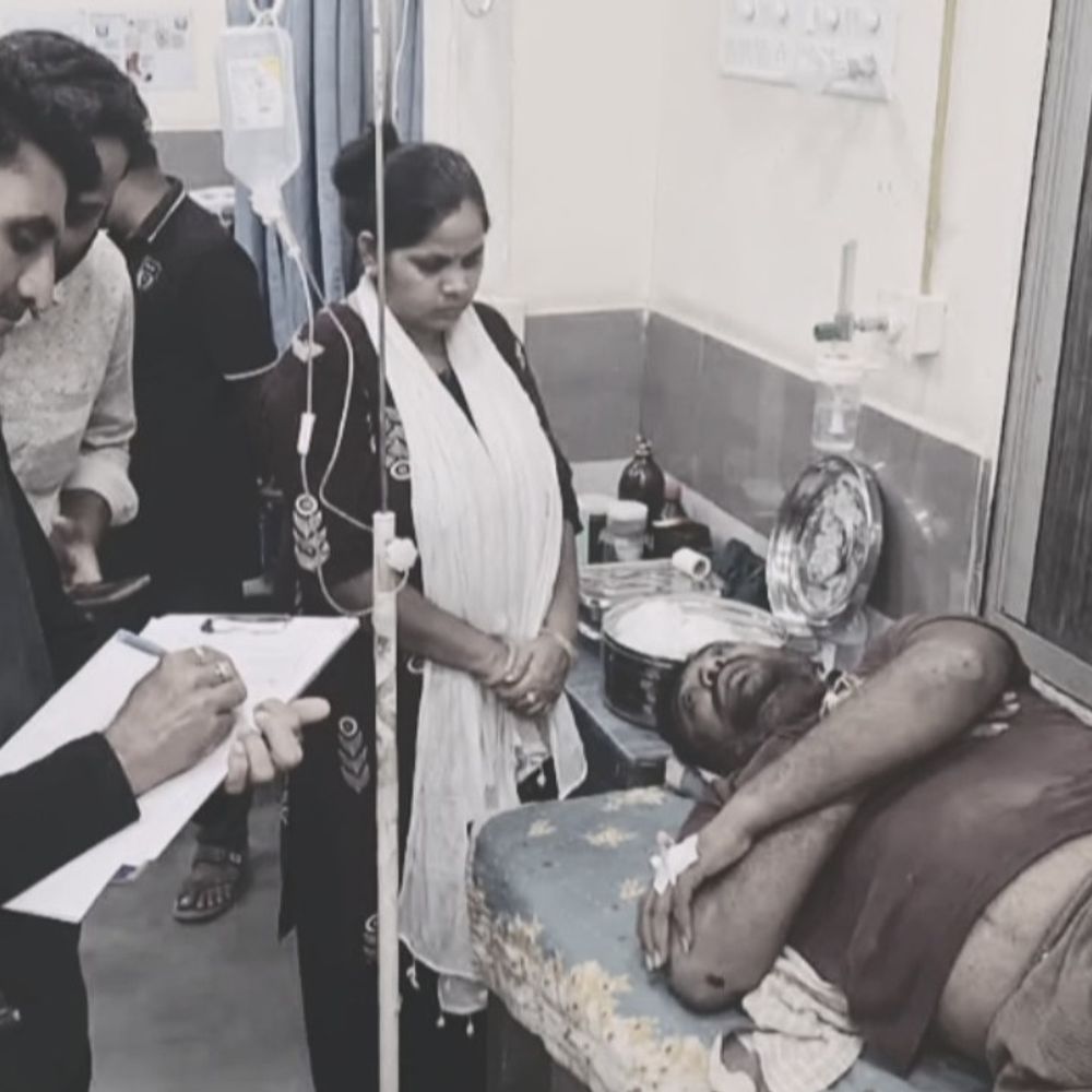 મૈત્રી કરારની અદાવતમાં યુવક પરજીવલેણ હુમલો.:જૂનાગઢના કેશોદમાં મૈત્રી કરારનો ખાર રાખી યુવક પર પાઈપ-છરી વડે હુમલો; લૂંટ ચલાવી મોબાઈલ-ગાડીની તોડફોડ કરી, સમગ્ર ઘટના CCTVમાં કેદ.