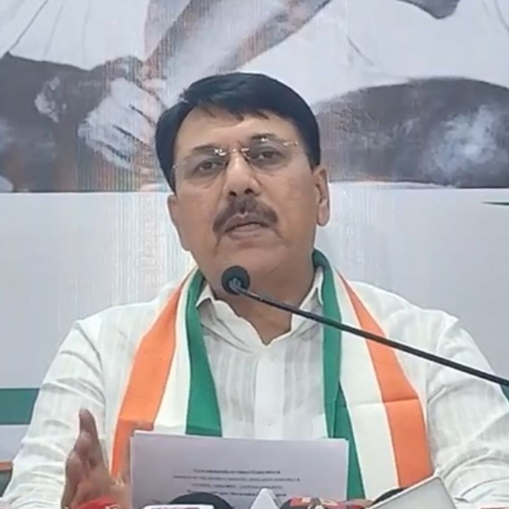 તાલુકા અને જિલ્લા પંચાયત માટે કોંગ્રેસનું વિઝન ડોક્યુમેન્ટ જાહેર:30 વર્ષમાં ભાજપે પંચાયતી રાજ ખતમ કરવાનું કામ કર્યું હોવાનો આક્ષેપ, સરપંચોને ટ્રાવેલિંગ એલાઉન્સ આપવાનું વચન આપ્યું