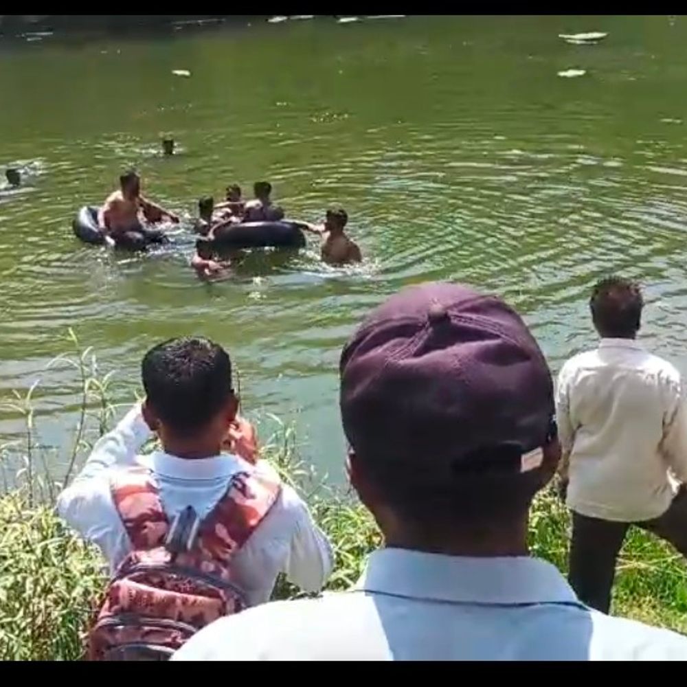 તિલકવાડાના અગર ગામે અશ્વિન નદીમાં મગરનો હુમલો:બકરાને મગરના મોઢામાંથી છોડાવવાનો પ્રયાસ કરતા 63 વર્ષીય વૃદ્ધનું કરુણ મોત