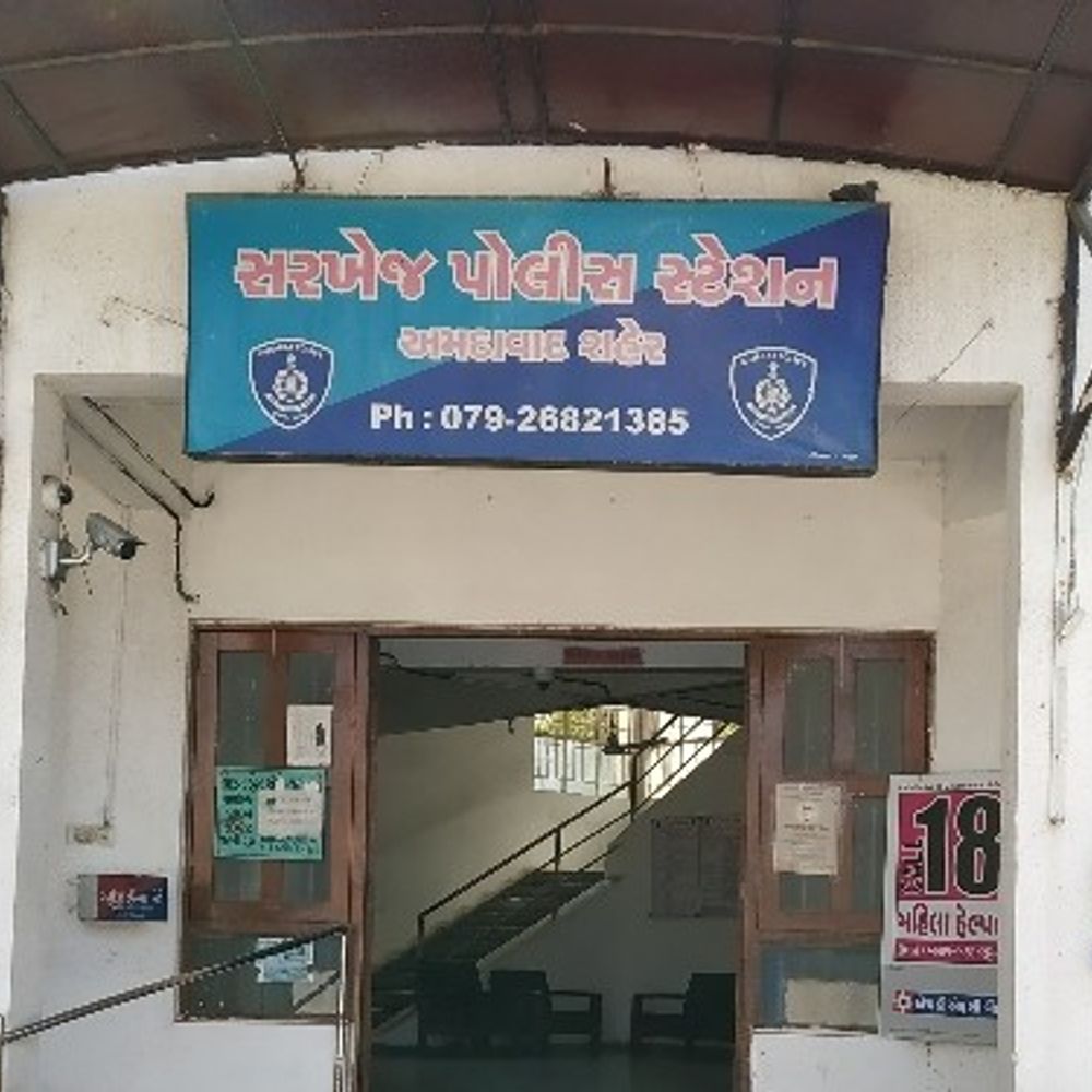 યુવતીના પ્રેમલગ્ન બાદ અમેરિકામાં સુખી જીવનના સપના તૂટી ગયા:સાસરિયા સામે દહેજની માંગણી કરી શારીરિક-માનસિક ત્રાસ આપતા હોવાની ફરિયાદ નોંધાવી, કરોડોના દાગીના પડાવ્યાનો આક્ષેપ