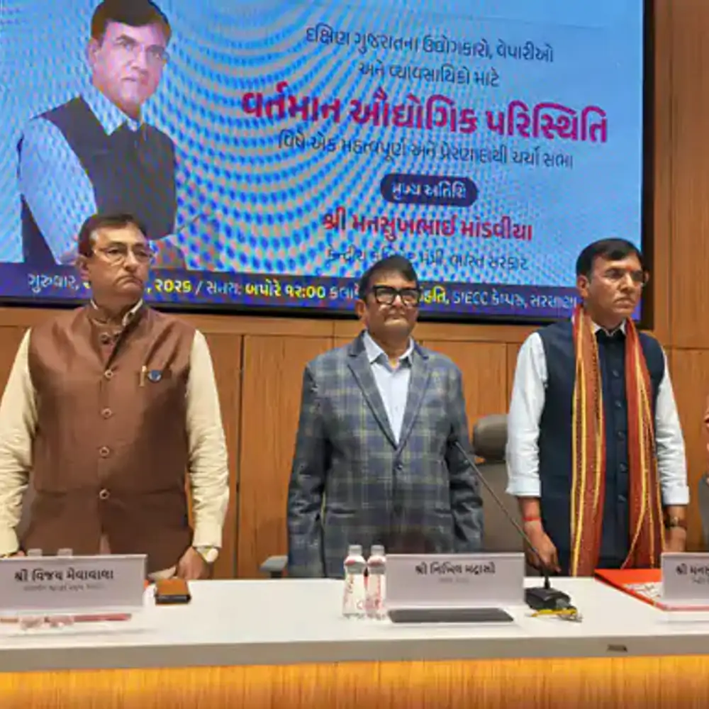 ઉદ્યોગપતિએ કહ્યું, સુરત એરપોર્ટ કહેવાય ઈન્ટરનેશનલ પણ કનેક્ટિવિટી પુણે, ઈન્દોર કરતાં પણ ખરાબ.