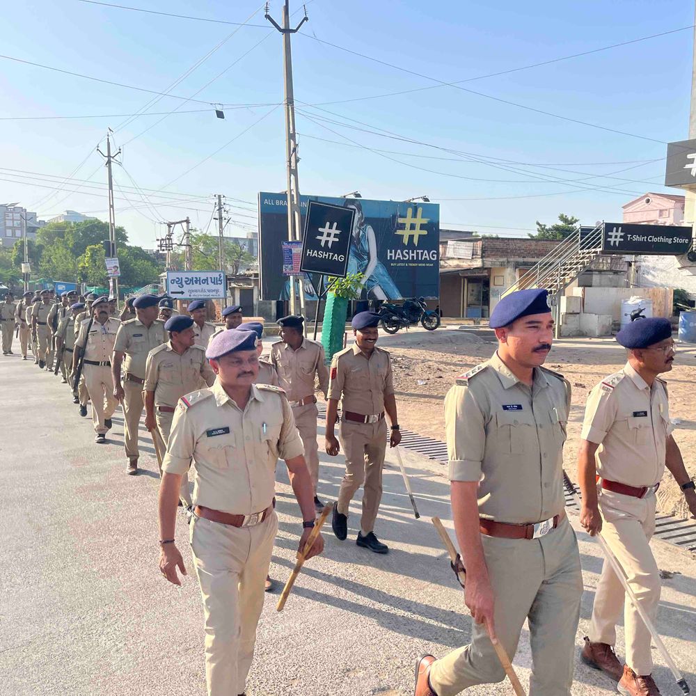 બનાસકાંઠામાં સ્થાનિક સ્વરાજ્યની ચૂંટણીમાં મતદાન શરૂ, 15.79 લાખ મતદારો 404 બેઠકોના 1003 ઉમેદવારોનું ભાવિ નક્કી કરશે.