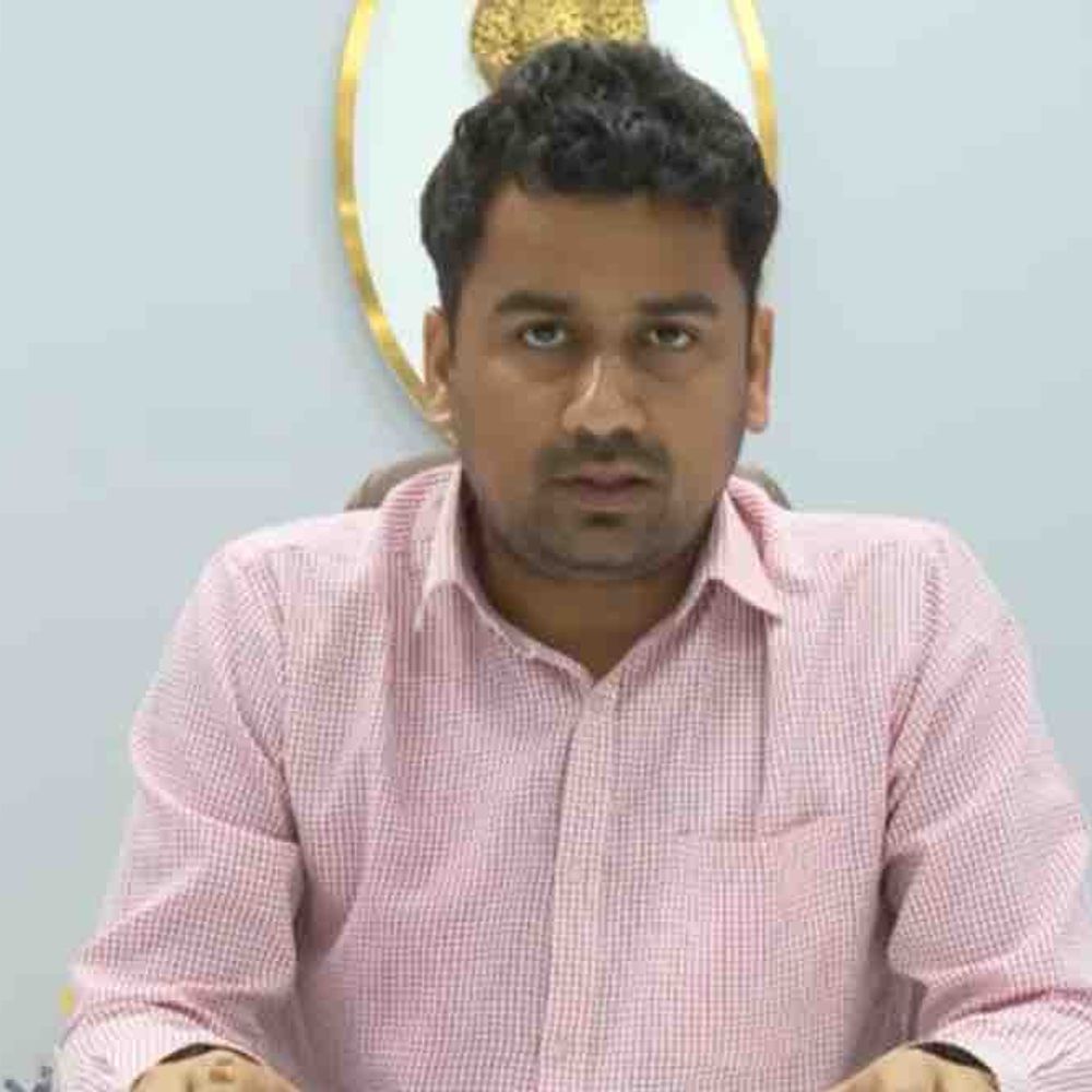 અમરેલીમાં સ્થાનિક સ્વરાજની ચૂંટણી માટે મતદાન:કલેક્ટર વિકલ્પ ભારદ્વાજે નાગરિકોને મતાધિકારનો ઉપયોગ કરવા અપીલ કરી