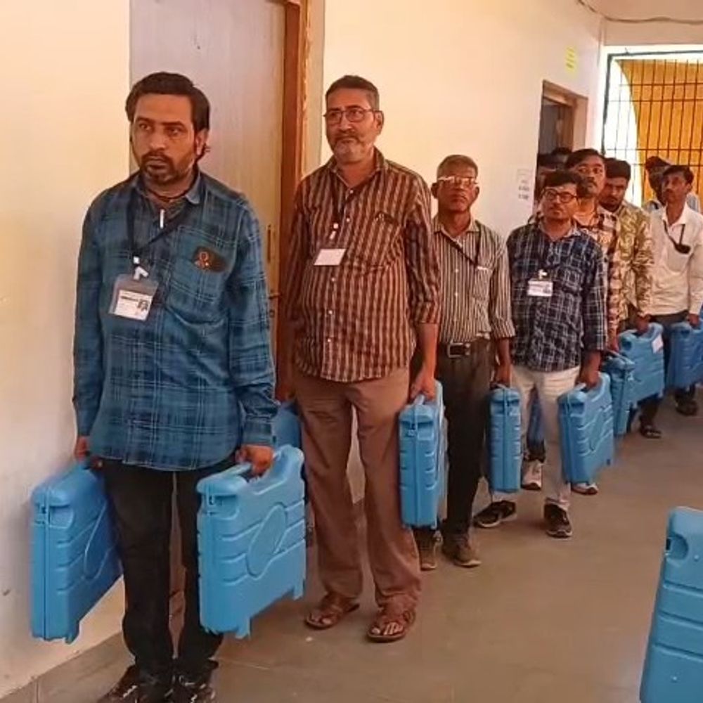 જામનગરમાં સ્થાનિક સ્વરાજ્યની ચૂંટણી માટે તંત્ર સજ્જ:2137 EVM મશીનોની ફાળવણી પ્રક્રિયા પૂર્ણ