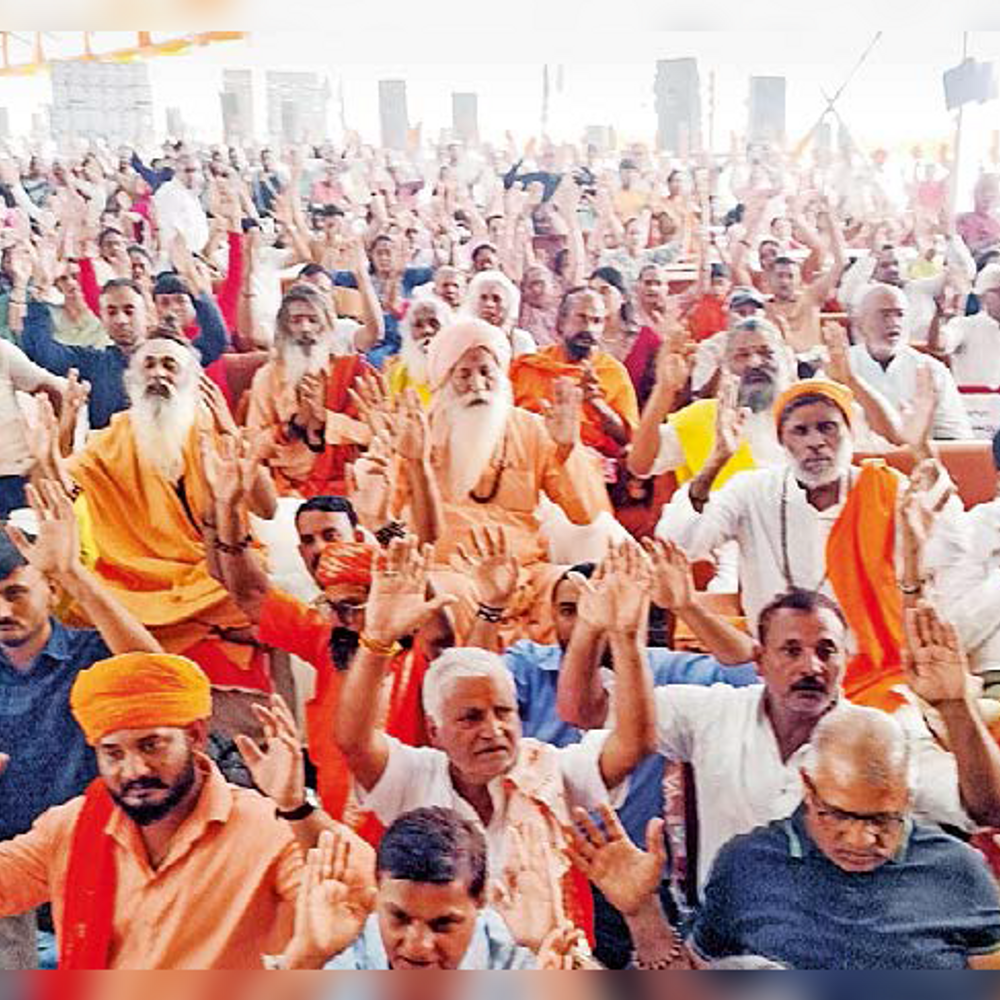 સગાપરાધાર કૈલાસ ટેકરી સ્થાનમાં રામકથા: કળા/વિદ્યા મૂળરૂપમાં હશે તો પરમાત્માના ઘટ સુધી પહોંચાશે - મોરારિબાપુ.