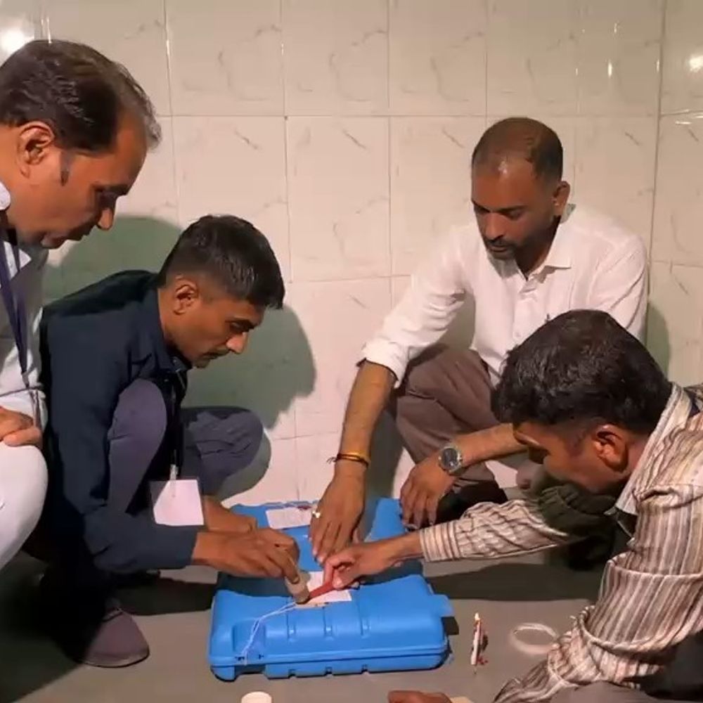 રાજકોટમાં 49 મતદાન મથકોએ EVM બદલવા પડ્યા:તાલુકા પંચાયતમાં સૌથી વધુ 60.36 ટકા તો ગોંડલ ન. પા.માં સૌથી ઓછું 48.51 ટકા મતદાન, મનપામાં 51.60, જિ. પંચાયતમાં 60.19 ટકા વોટિંગ