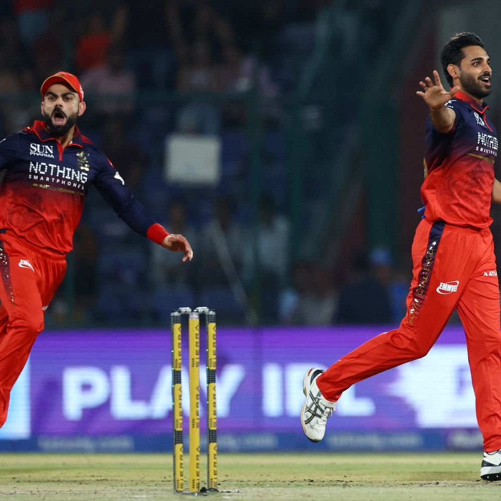 IPL- બેંગલુરુ સામે દિલ્હીનો સ્કોર-62/8:ત્રણ બેટર શૂન્ય પર આઉટ; ભુવનેશ્વર-હેઝલવુડને 3-3 વિકેટ