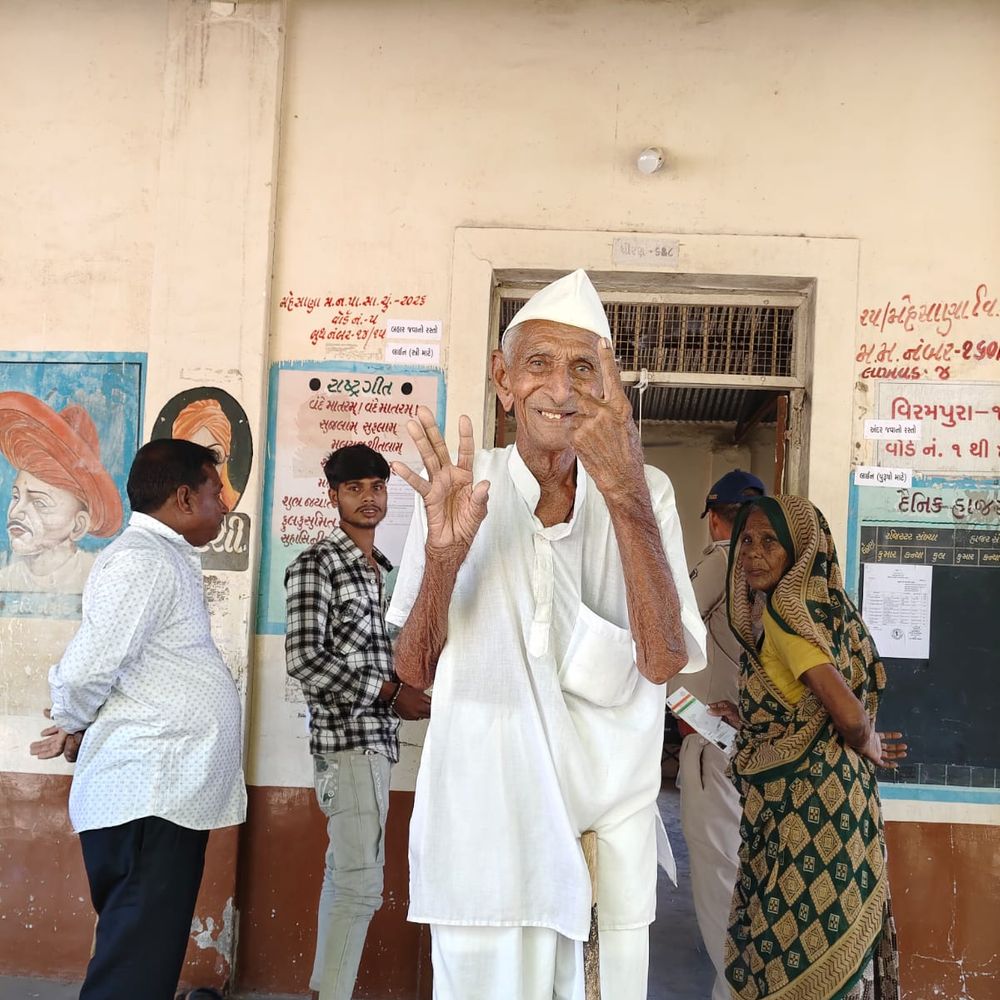 80 વર્ષથી એકપણ મત ચૂક્યા નથી:101 વર્ષની ઉંમરે પણ અંબાલાલ દાદાનો જુસ્સો