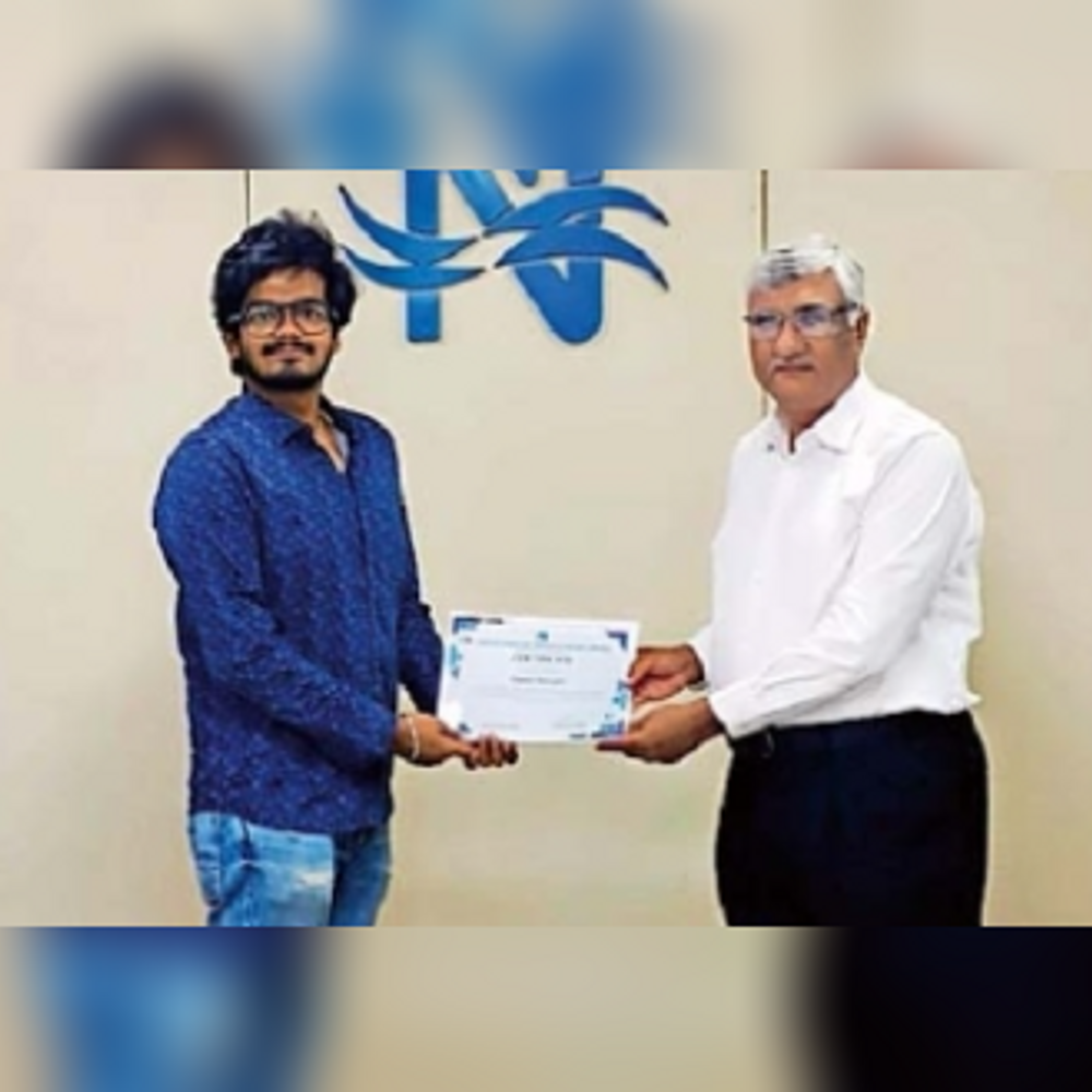 વિદ્યાર્થીઓએ પાણી અને વીજળીના મેનેજમેન્ટ માટે બનાવેલ ડિજિટલ પ્લેટફોર્મથી કામ સેકન્ડોમાં થશે.