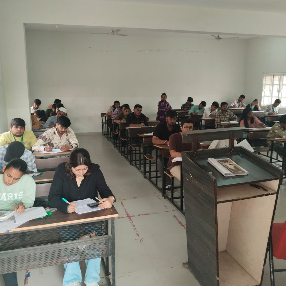 ઉત્તર ગુજરાત યુનિવર્સિટીની કોલેજોમાં 1814 વિદ્યાર્થીઓ અભ્યાસ સાથે ગીતાના પાઠ ભણે છે.