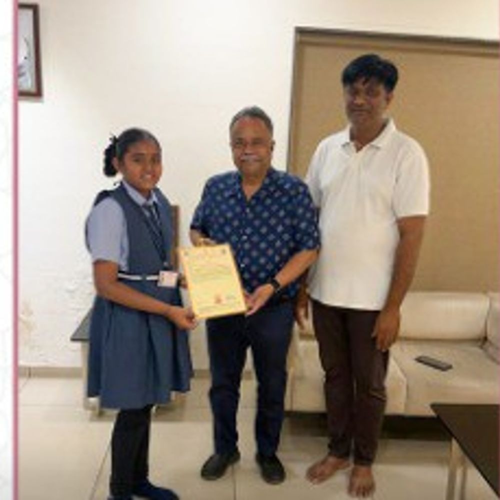 આણંદની વિદ્યાર્થિની જાનવી સોલંકીએ મેળવી પેટન્ટ:ગેસ યુઝ કંટ્રોલિંગ મીટર ડિવાઈસ’ માટે નોંધાવી સિદ્ધિ