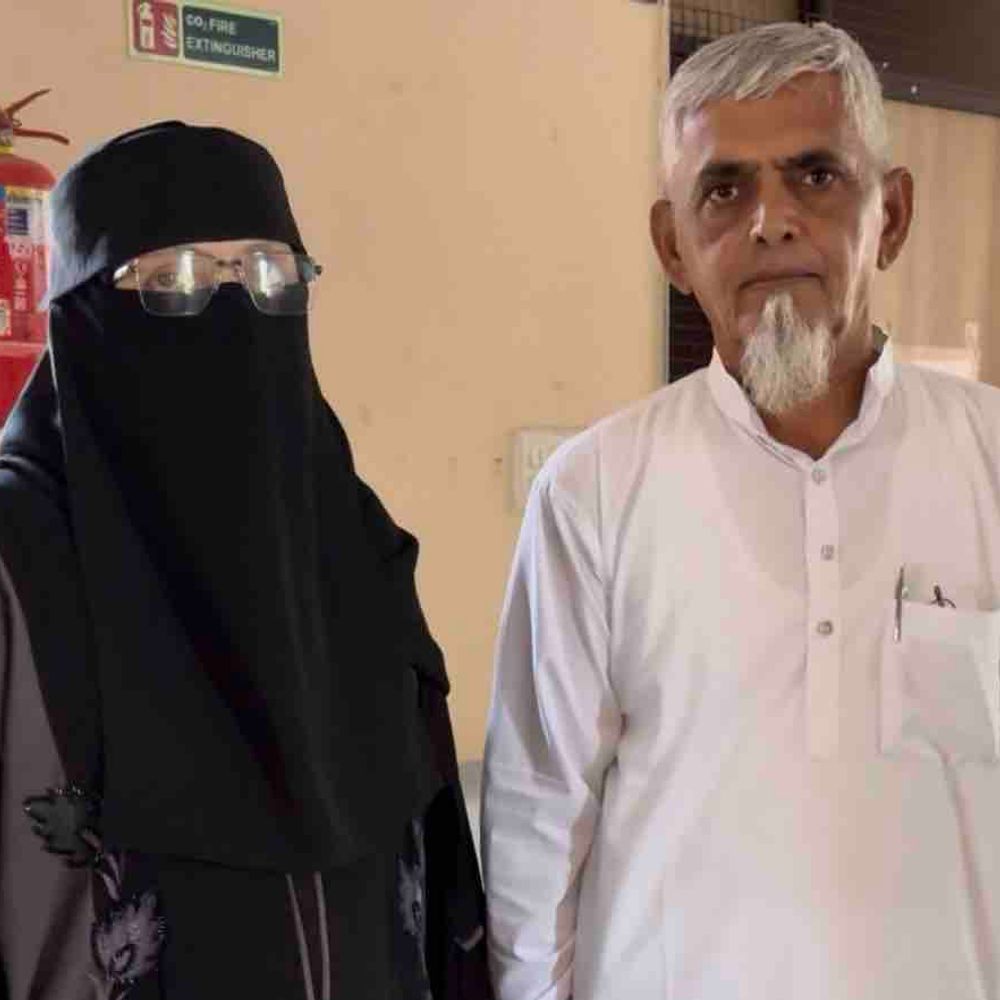 ગોધરામાં પતિ-પત્નીની જોડીએ અપક્ષ જીત્યાં:નગરપાલિકાના વોર્ડ નં- 9માં યાકુબ બક્કર અને શરીફા વિજેતા, વોર્ડમાં 22 ઉમેદવાર વચ્ચે જંગ હતો