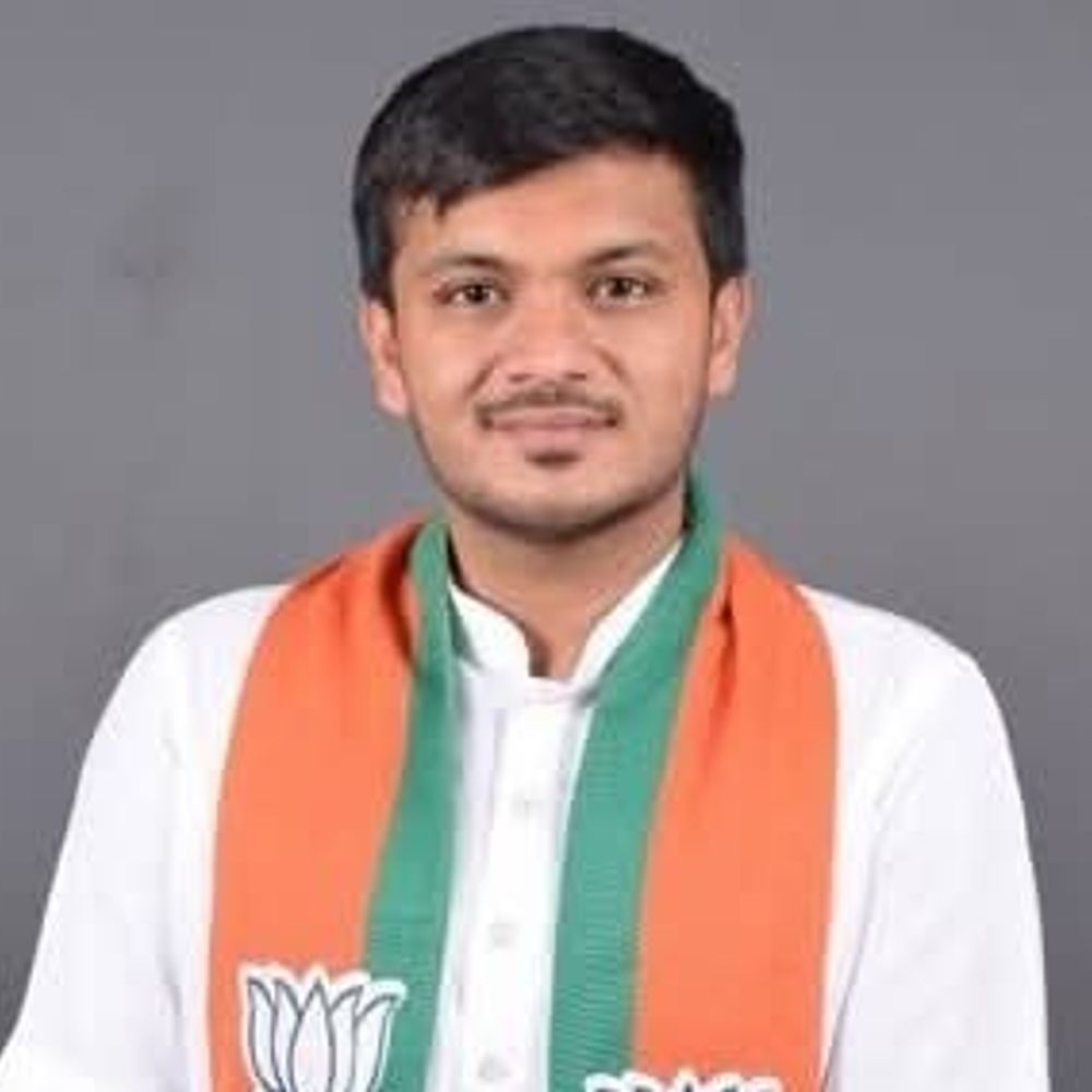 તાપીમાં ભાજપના જિલ્લા મહામંત્રી પર હુમલો કરતાં 2 સામે ફરિયાદ:વાલોડના બુહારીમાં હુમલો કરી અમિત પટેલનું જાતિવિષયક અપમાન, એટ્રોસિટી એક્ટ હેઠળ ગુનો દાખલ