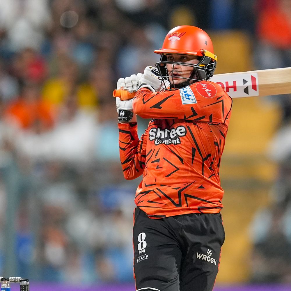 મુંબઈએ હૈદરાબાદને 244 રનનો ટાર્ગેટ આપ્યો:અભિષેક-ટ્રેવિસ હેડે ધબધબાટી બોલાવી, બન્નેએ મળીને MI બોલર્સને ખૂબ ધોયા