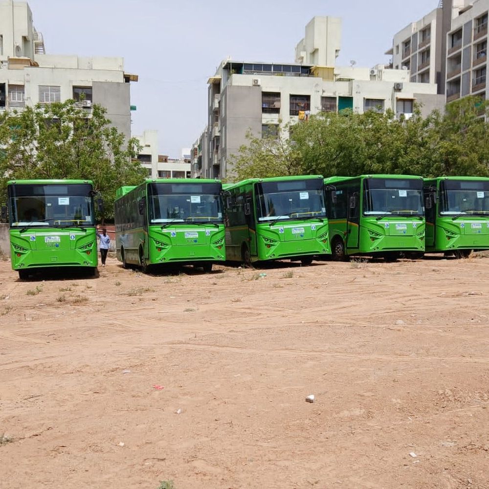 ગાંધીનગરના જાહેર પરિવહનમાં ઈ-ક્રાંતિ:પ્રધાનમંત્રી ઈ-બસ સેવાના પ્રારંભે શહેરીજનોને 14 દિવસ ફ્રીમાં મુસાફરીની ભેટ, લઘુત્તમ ભાડું 5 અને મહત્તમ 30 રુપિયા