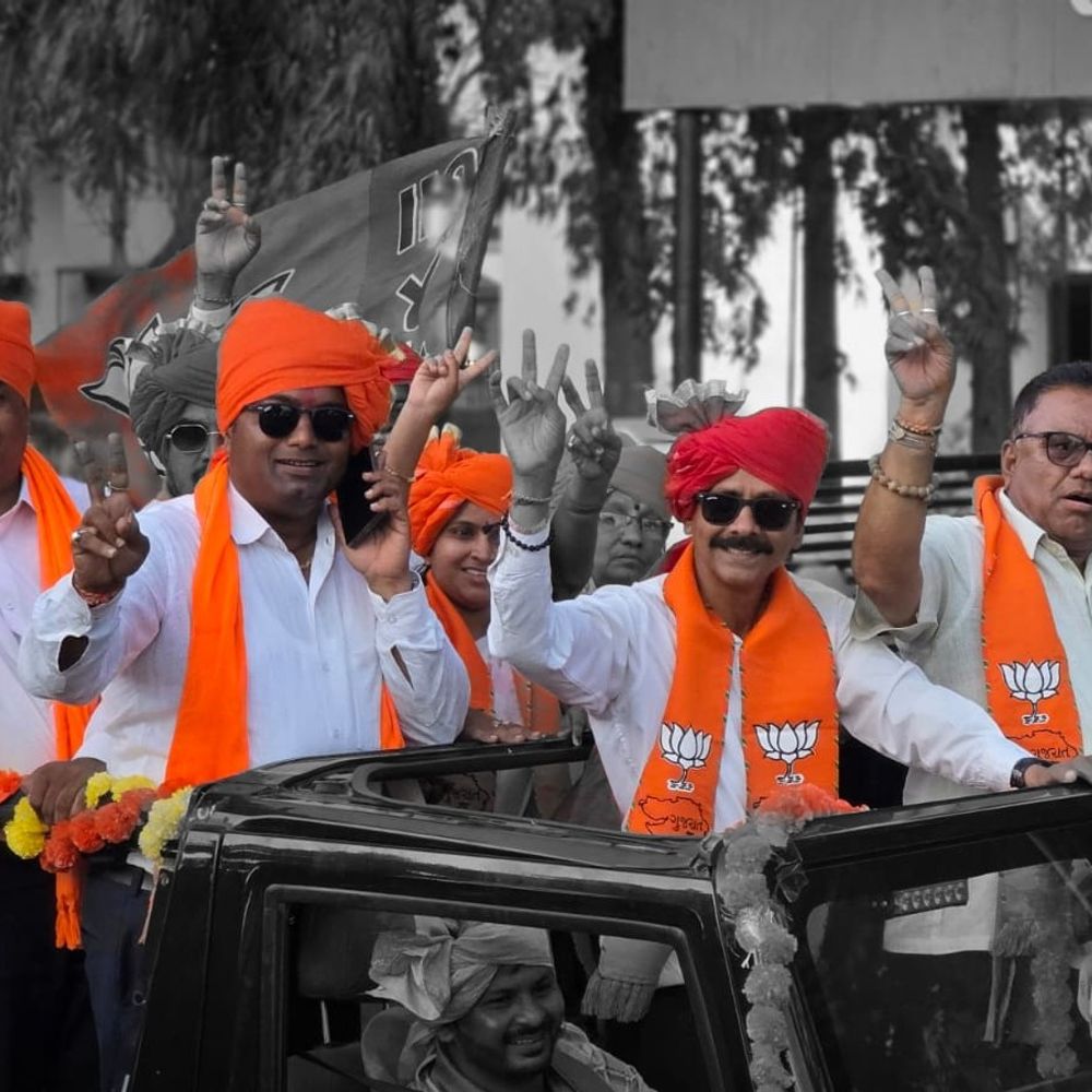 ભાજપે નવસારી મનપાની 52માંથી 50 બેઠકો જીતી:શહેરમાં વિજય રેલી યોજી, મતદારોનો આભાર માન્યો